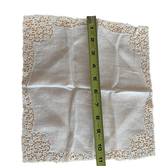 Vintage White Handkerchief Hankie w/Delicate Lace Border Victorian Pocket Scarf - Picture 4 of 5